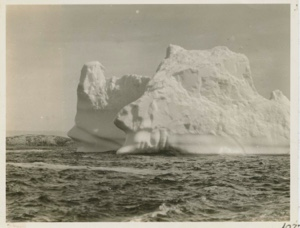 Image of Iceberg off Battle Harbor